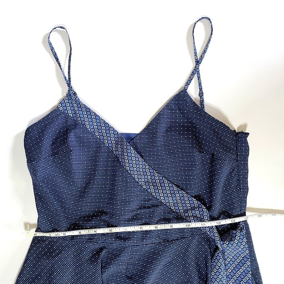 Banana Republic Blue Dotted Handkerchief Hem Dress Sz 4P - Picture 7 of 12